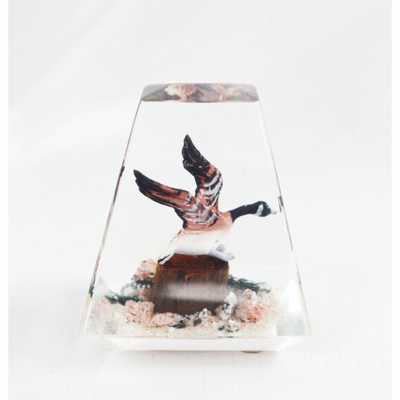 Vintage Retro Mod 1960s Lucite Acrylic Goose Prism Paperweight - Picture 1 of 5